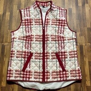 Karen Scott sport women’s lightweight fully lined quilted vest.